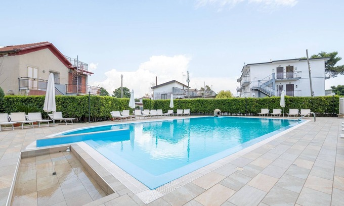 Laura Villa | Relax at Belvilla by OYO Conca degli Dei with Ocean Views