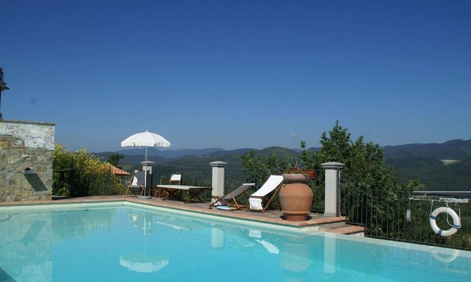 Montecarelli House | Discover Belvilla by OYO Leccio Due: Family & Pet Friendly!
