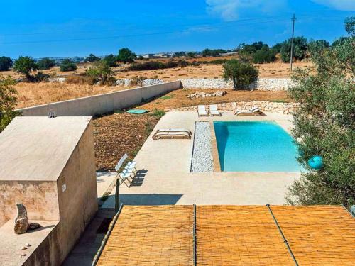 Ragusa House | Discover Belvilla by OYO Le Edicole with Pool & Family Amenities