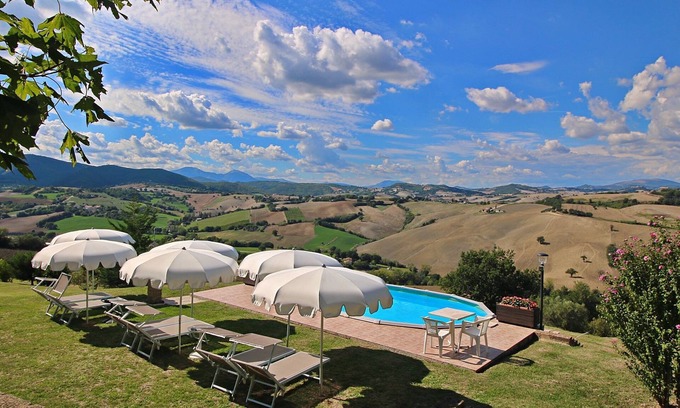 Arcevia Apartment | Experience Comfort at Belvilla by OYO Tramonto Hotel