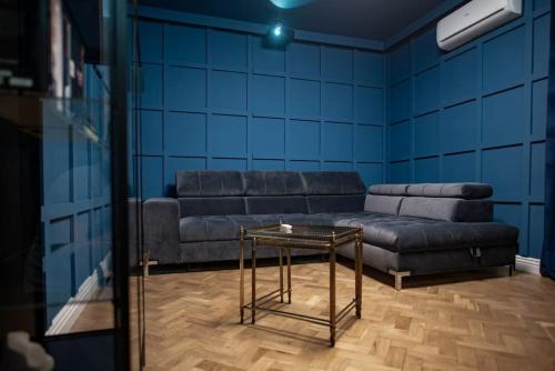 Kamienna Gora Apartment | Discover Family-Friendly Bema 6 Cinema - Guest Rated 9.8