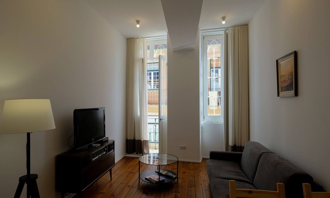 Viseu Apartment | Inviting Bemyguest Loft Guest House with Spa & Breakfast