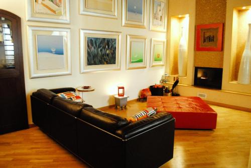 Rutigliano Bed & Breakfast | Rutigliano Getaway: Pet-Friendly with Pool & Breakfast