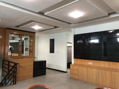 Tangerang House | Cozy Stay at Bening Asri Guesthouse - Budget-Friendly Escape