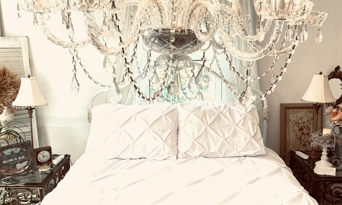 Salem Apartment | Cozy Benjamin Crombie Suite: Pet-Friendly Comfort Awaits