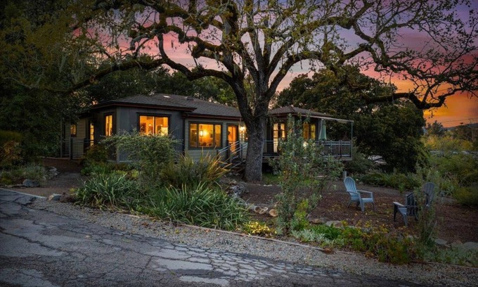 Santa Rosa House | Discover 3 Homes in Wine Country with Last-Minute Deals!