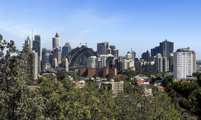 Neutral Bay Apartment | BENT6 - Inviting Retreat with Panoramic Sydney Harbour Views