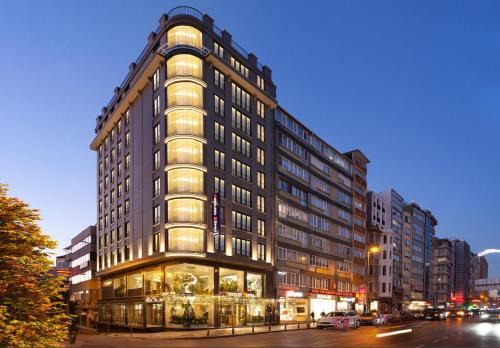 Harbiye Hotel | Elegant Bentley Hotel Bosphorus - Spa and Family-Friendly