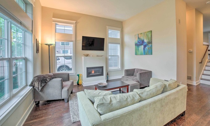 Benton Harbor House | Benton Harbor Townhome Overlooking Golf Course & Ocean