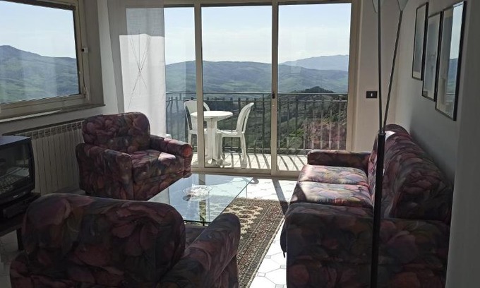 Cesaro House | Discover the Red House dei Nebrodi - Guest Rated 9.8