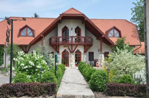 Matranovak House | Oceanfront Berek Fogadó: Family-Friendly & Scenic Views