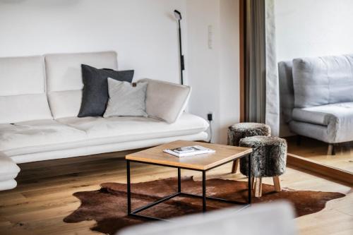 Faschina Apartment | Family-Friendly Berg Aparts Faschina: A Cozy Retreat Awaits