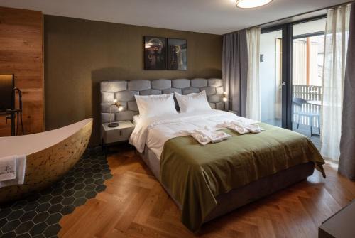 Weissenstein Apartment | Discover Berg & Berg Hotel und Apartments in Kerns
