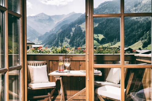 Grossarl Hotel | Experience Berg-Leben: Oceanfront Bliss with Spa Access
