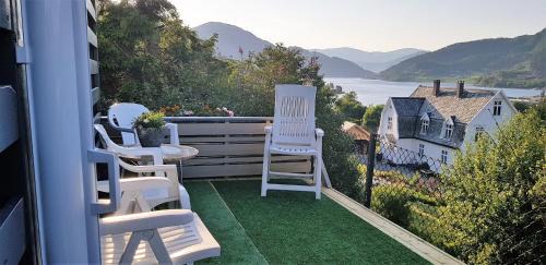 Forde House | Discover Berge & Laila's Private Apartment Getaway