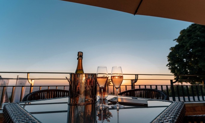 Altstadt Hotel | Cozy Berggasthof Königstuhl with Spa and Family Amenities