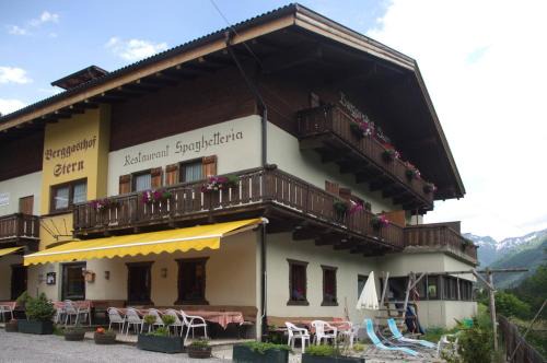 Casere Hotel | Experience Relaxation at Berggasthof Stern with Hot Tub