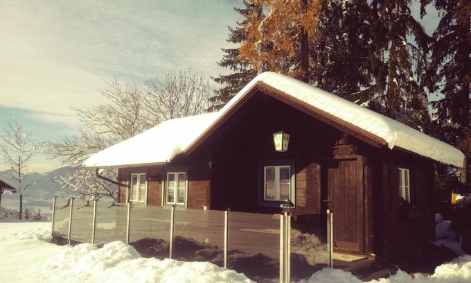 Aich Apartment | Cozy Berghütte Franz'l: Top-Rated Stay with Family Amenities
