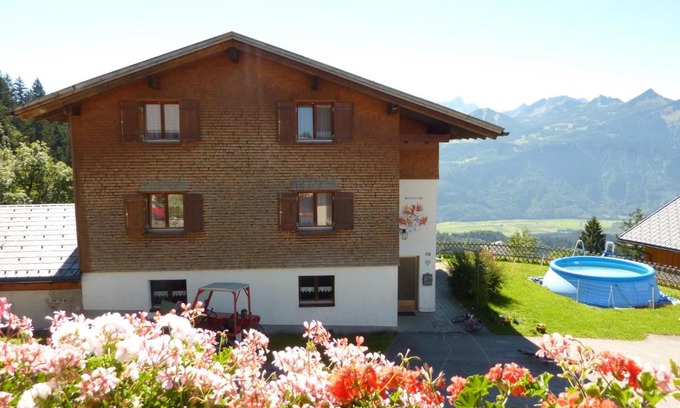 Ludesch Apartment | Cozy Berghof Burtscher: Enjoy Breakfast and a Hot Tub