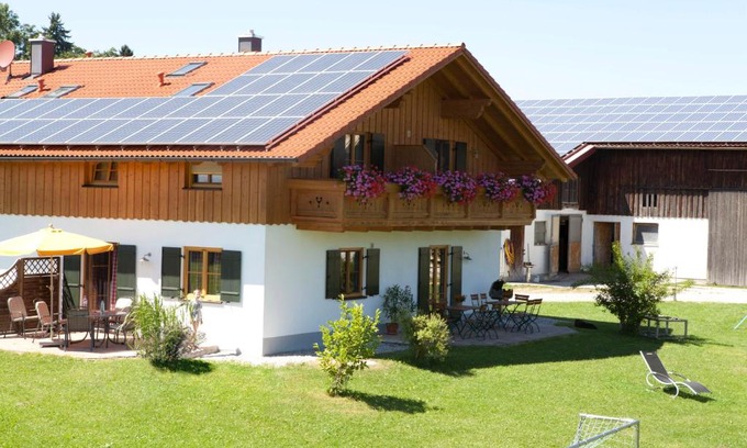 Peissenberg Apartment | Seaside Retreat at Berghof Heger - 4-Star Getaway Awaits