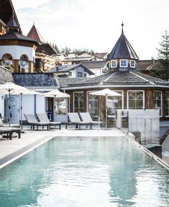 Berwang Hotel | Relax at Berghotel Almrausch with Oceanfront Spa Retreat
