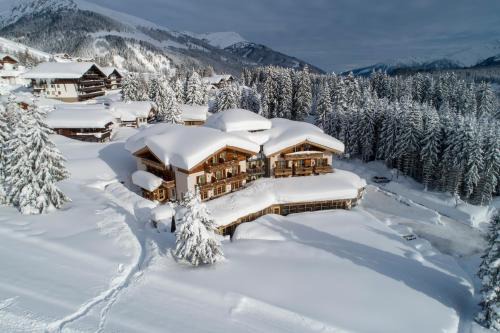 Konigsleiten Hotel | Tranquil Retreat at Berghotel Der Königsleitner - Adults Only