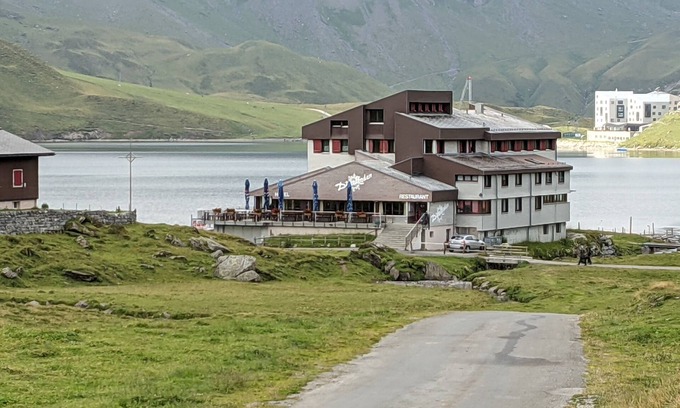 Melchsee-Frutt Hotel | Relaxing Getaway at Berghotel Distelboden with Spa & Dining