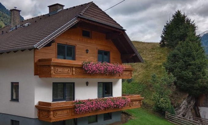 Muhr Apartment | Experience Bergliebe: Top-Rated Family & Pet-Friendly Escape