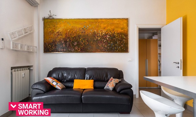 Saragozza-Porto Apartment | Modern Comfort at Bergonzoni Apartment with Family Amenities