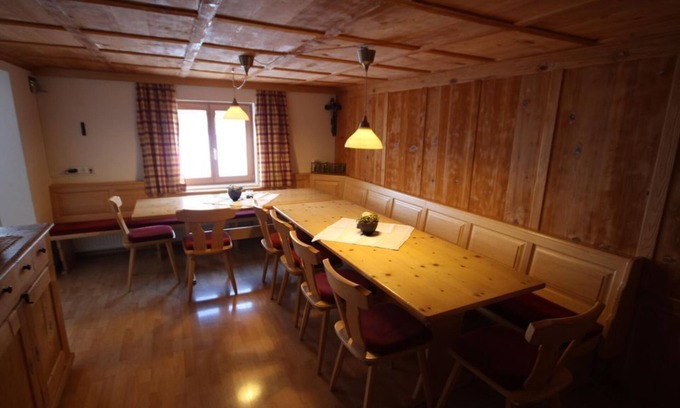 Schroecken Apartment | Spacious Bergrösle "M" for Families with Ocean Views