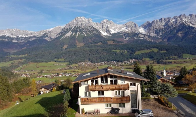 Ellmau Apartment | Family-Friendly Bergsigt Apartment with Valley Views