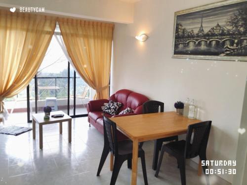 Bukit Tinggi Apartment | Budget-Friendly Berjaya Hills Sweet Homestay for Families