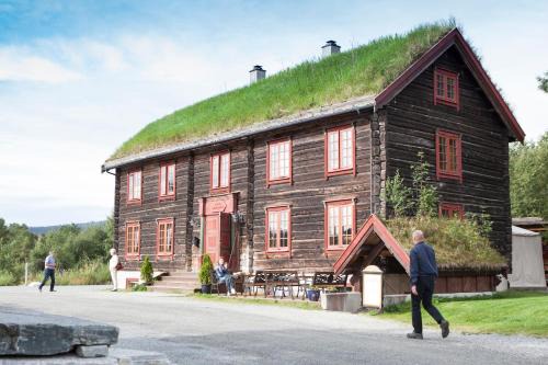 Berkak Hotel | Discover Berkåk Gjestegård: Pet-Friendly with Great Amenities