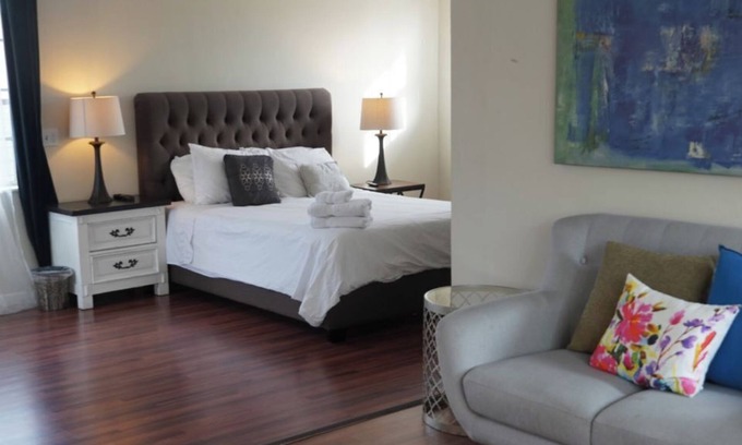Southwest Berkeley House | Experience Berkeley: Ideal Family Retreat in the Bay Area