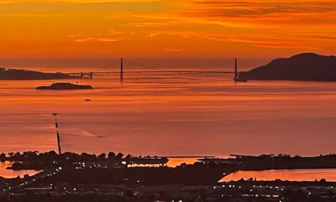 Berkeley Hills House | Berkeley Hills: Views, Hiking Trails & Family-Friendly Stay