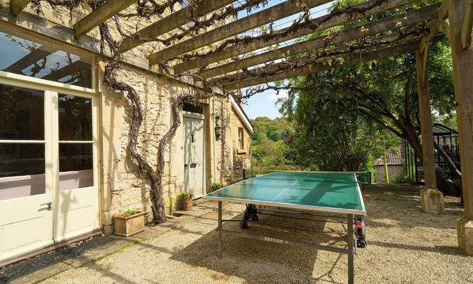 Limpley Stoke House | Exquisite Berkeley House: 5-Star Stay with Family-Friendly Perks