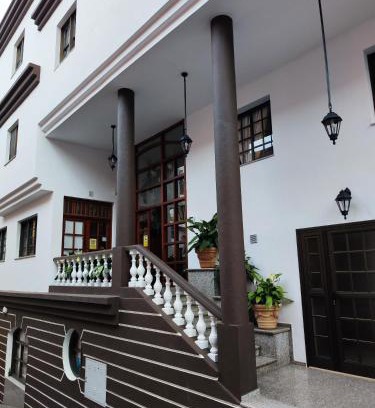 San Andres y Sauces Apartment | Family-Friendly Getaway at Bernal I, II y III - Rated 9/10