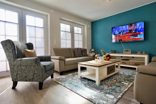 Busum Apartment | Bernstein Suite: Oceanfront Bliss with Hot Tub Access