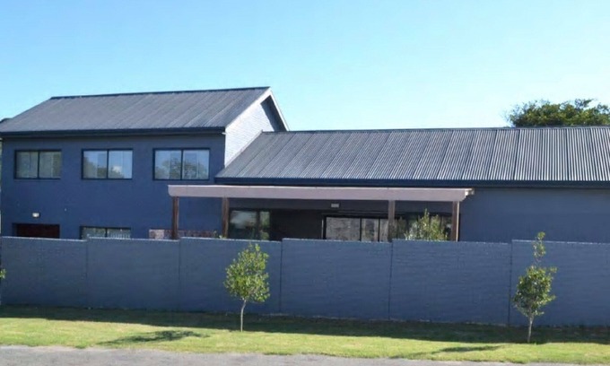 Bushman's River Mouth House | Discover Berries Corner: Breakfast Included for Your Stay