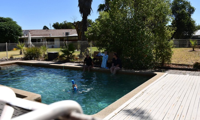 Berrigan Hotel | Discover Comfort at Berrigan Motel with Family-Friendly Amenities