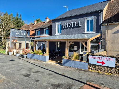 La Chatre Hotel | Inviting Berry Hôtel La Châtre: Family-Friendly Getaway