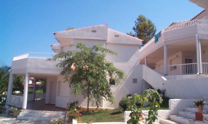 Peniscola Apartment | Discover Bertur Fincas Simó Dúplex: Pet-Friendly & Ocean Views