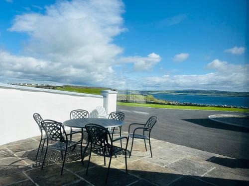 Liscannor House | Seaside Escape: Cliffs-Clahane Shore Lodge with 9.8 Rating