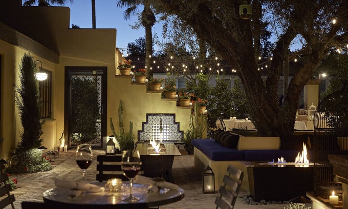 Arts District Hotel | Elegant Bespoke Inn Scottsdale with Pool & Family-Friendly Amenities