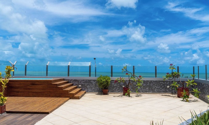 Bessa Hotel | Inviting Bessa Golden Flats with Pool and Spa Amenities