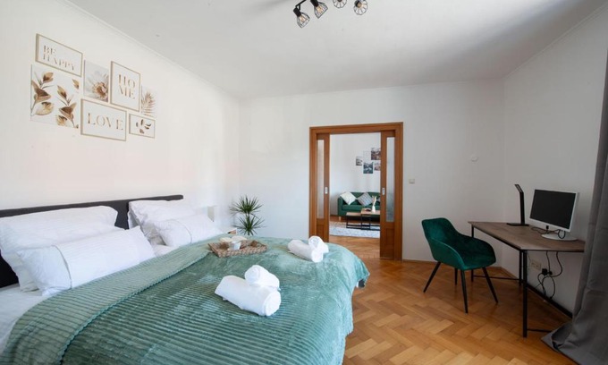 Haag in Oberbayern Apartment | Family-Friendly BeSSa Homes with Balcony for 6 Guests