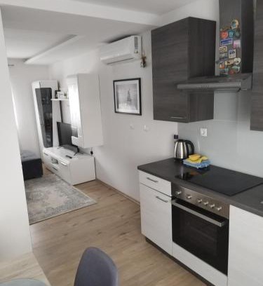 Gornji Kneginec Apartment | Cozy Apartment with Pet and Child-Friendly Amenities