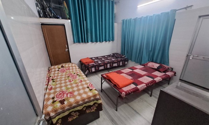 Allahabad Villa | Best Homestay with Spacious 9-bedroom Villa in welcoming Prayagraj with AC