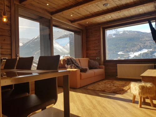 Valdisotto Apartment | Pet-Friendly Retreat: Best House by Elisa Baroni & Beatrice