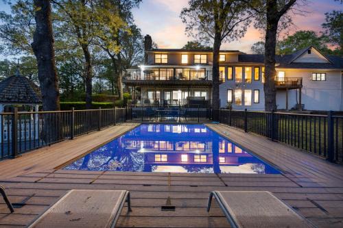 Table Rock House | Best Lake Tablerock Views, Private Outdoor Pool, Karaoke/Games-2 Kitchens! Secluded on a few acres!